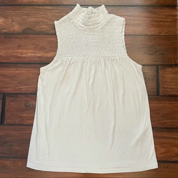 NWOT Smocked Mock-Neck Tank - Picture 5 of 10